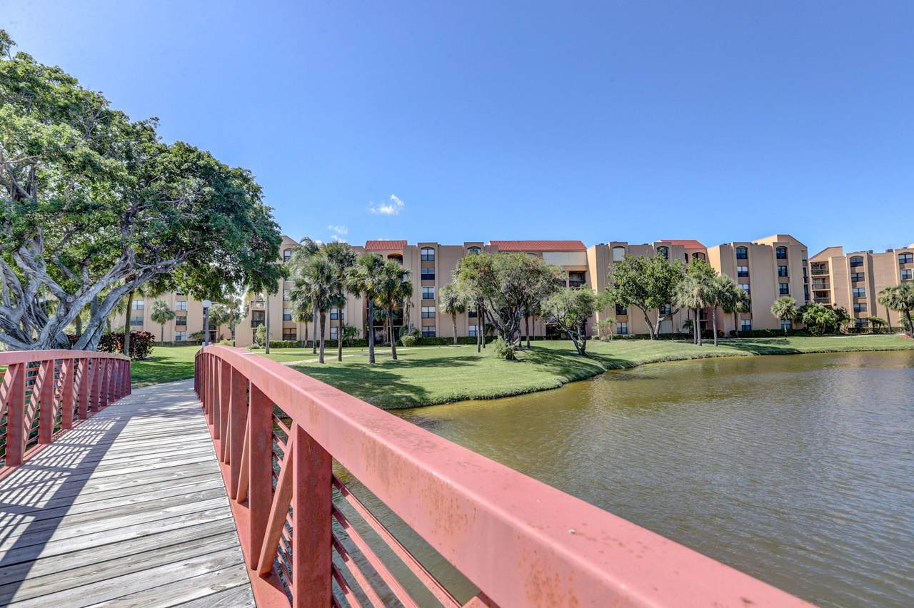 2255 Lindell Boulevard - Photo 1