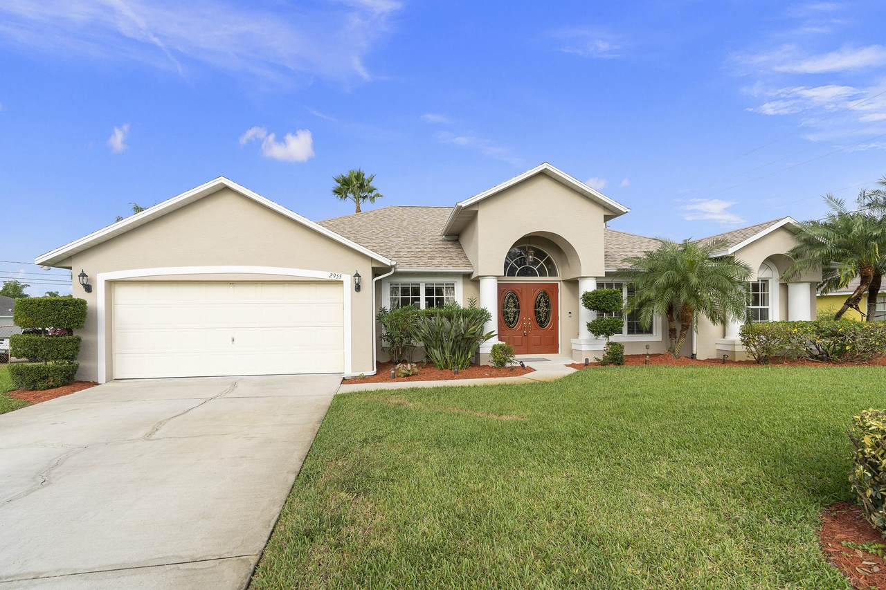 2955 West Calabria Circle - Photo 1