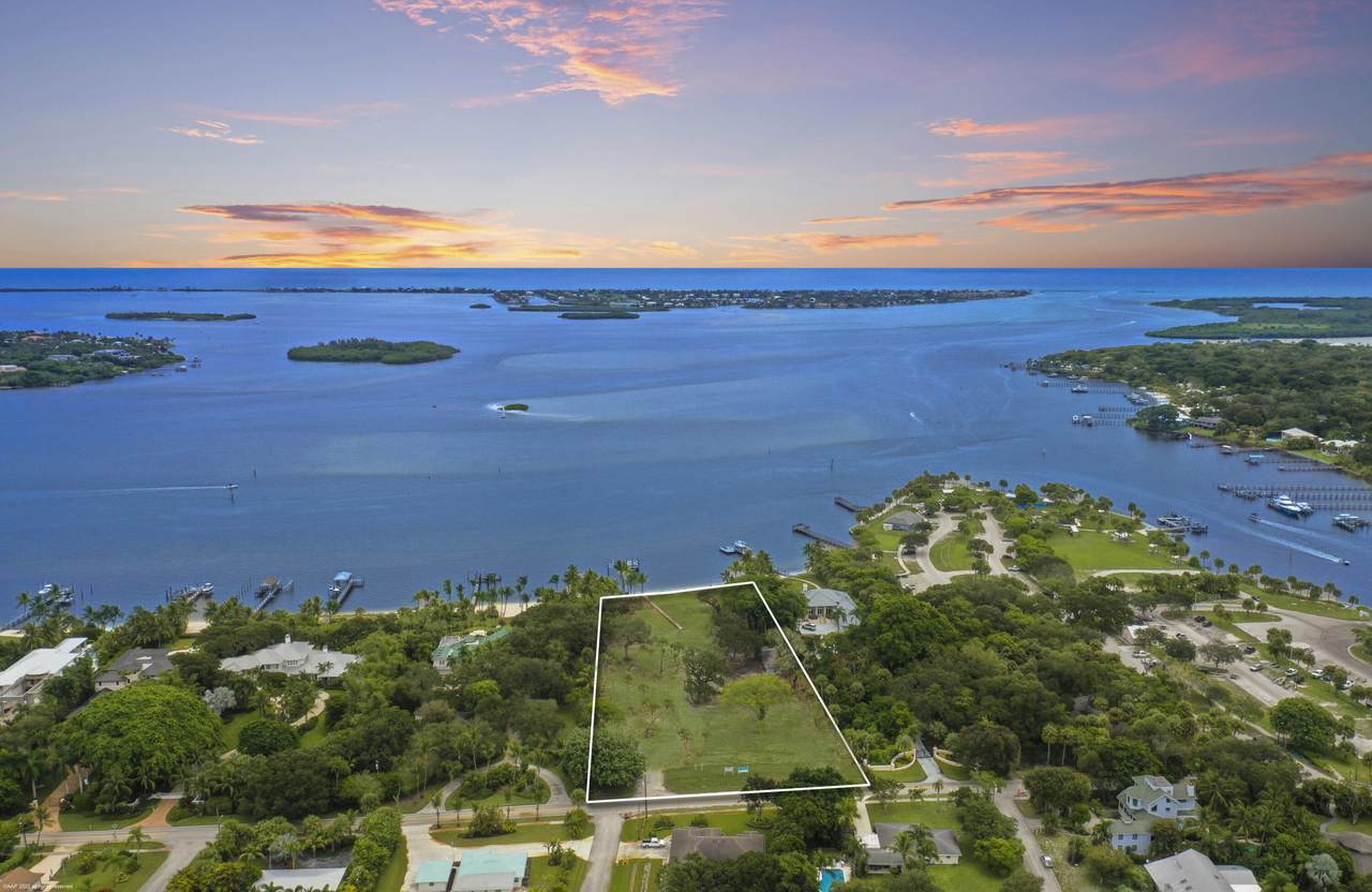 3355 St Lucie Boulevard - Photo 1