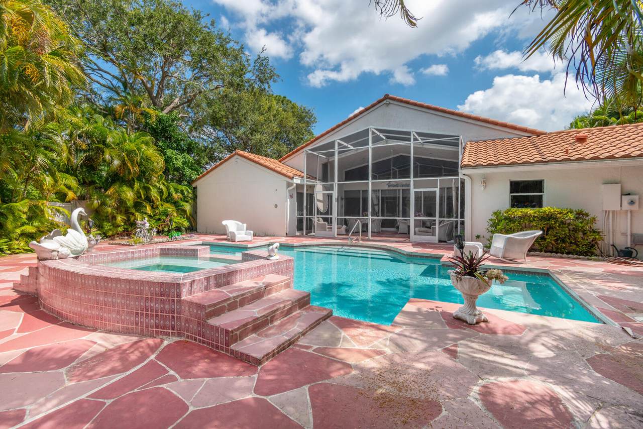3863 Candlewood Court - Photo 1
