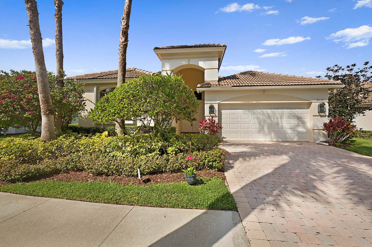 9035 Sand Pine Lane - Photo 1