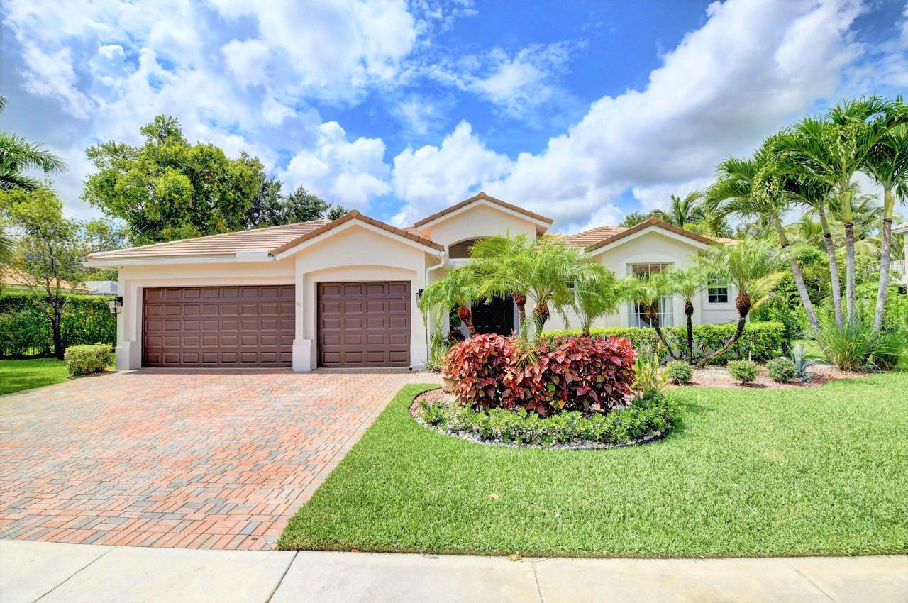 4671 Manderly Drive - Photo 1