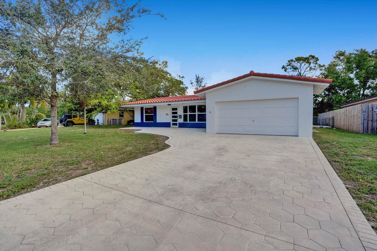 4331 75th Way - Photo 1