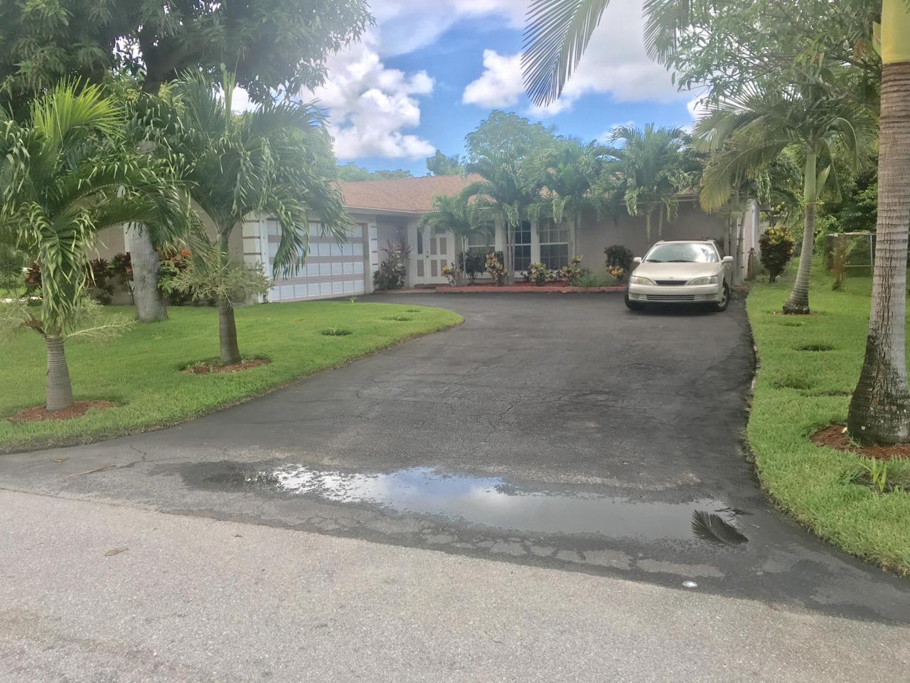 761 Place Chateau - Photo 1
