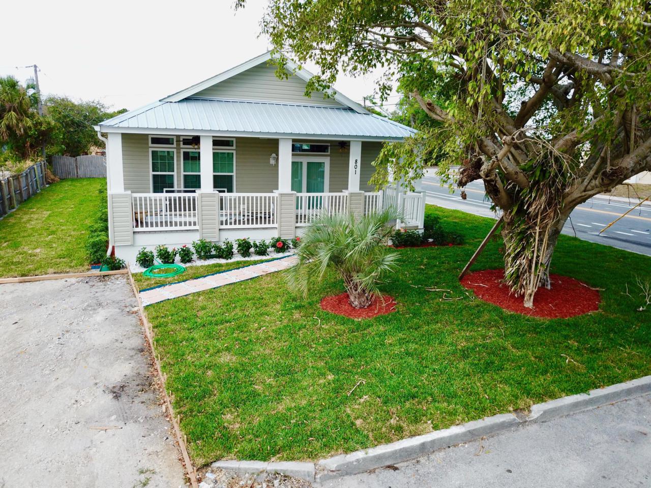 801 Ridgewood Drive - Photo 1
