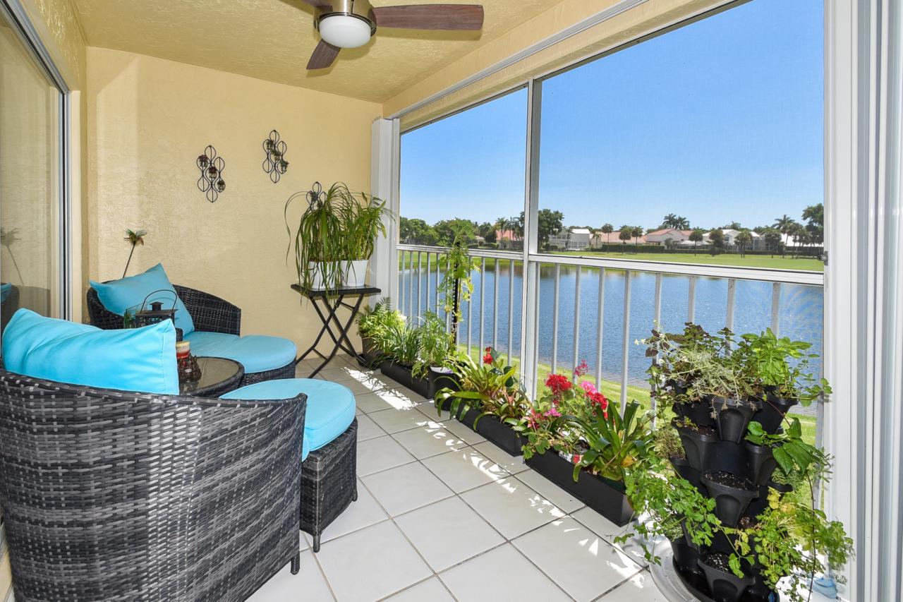 17275 Boca Club Boulevard - Photo 1