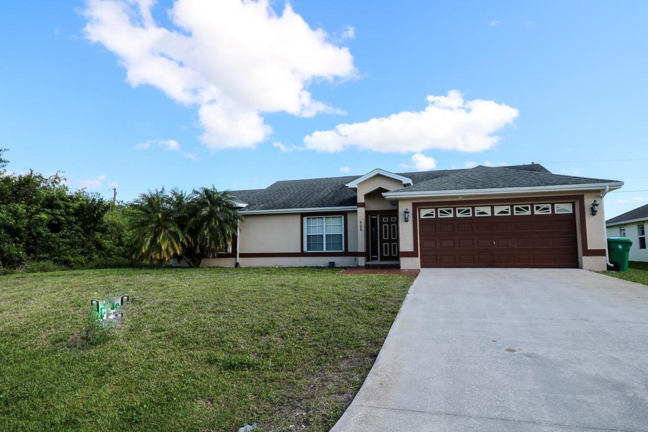 466 Prater Avenue - Photo 1