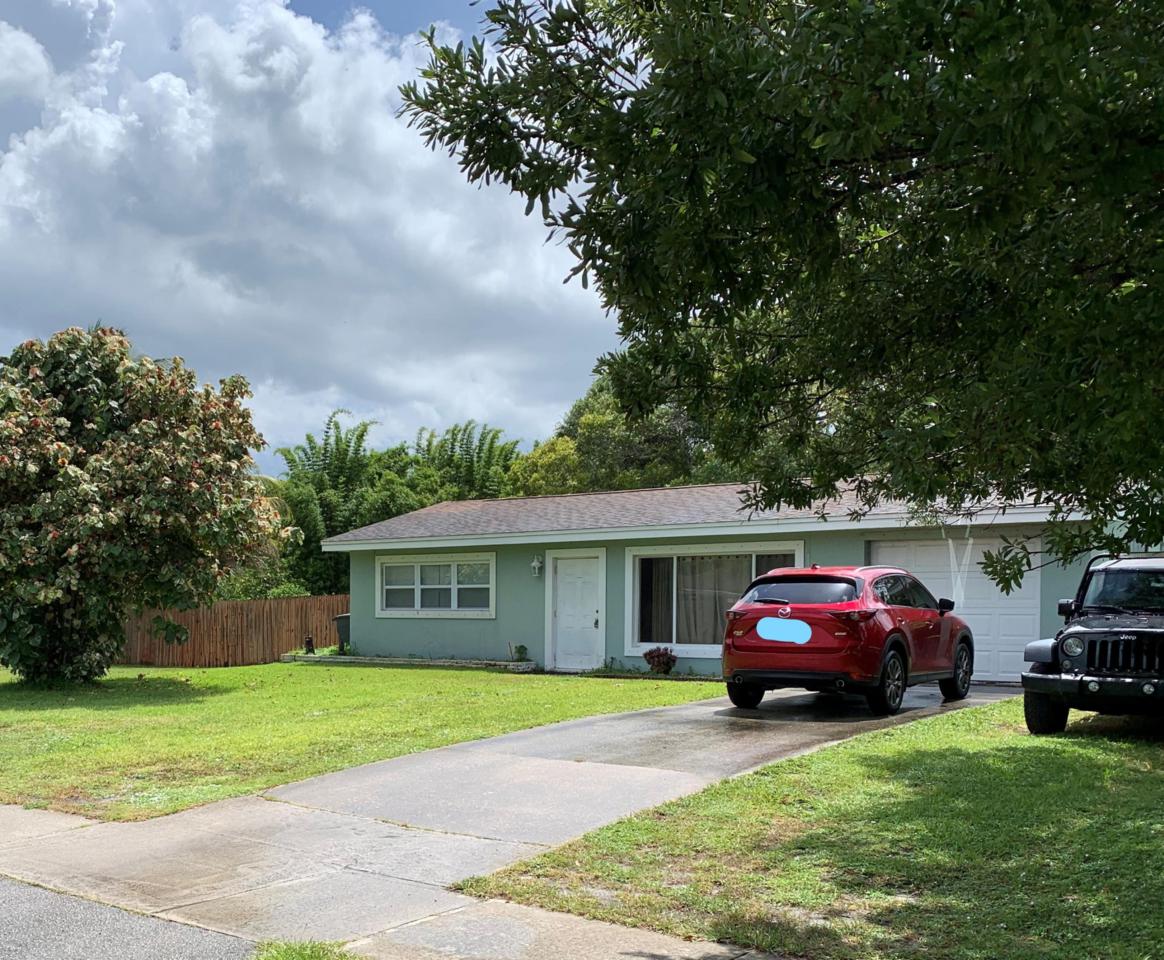 2811 Oleander Boulevard - Photo 1