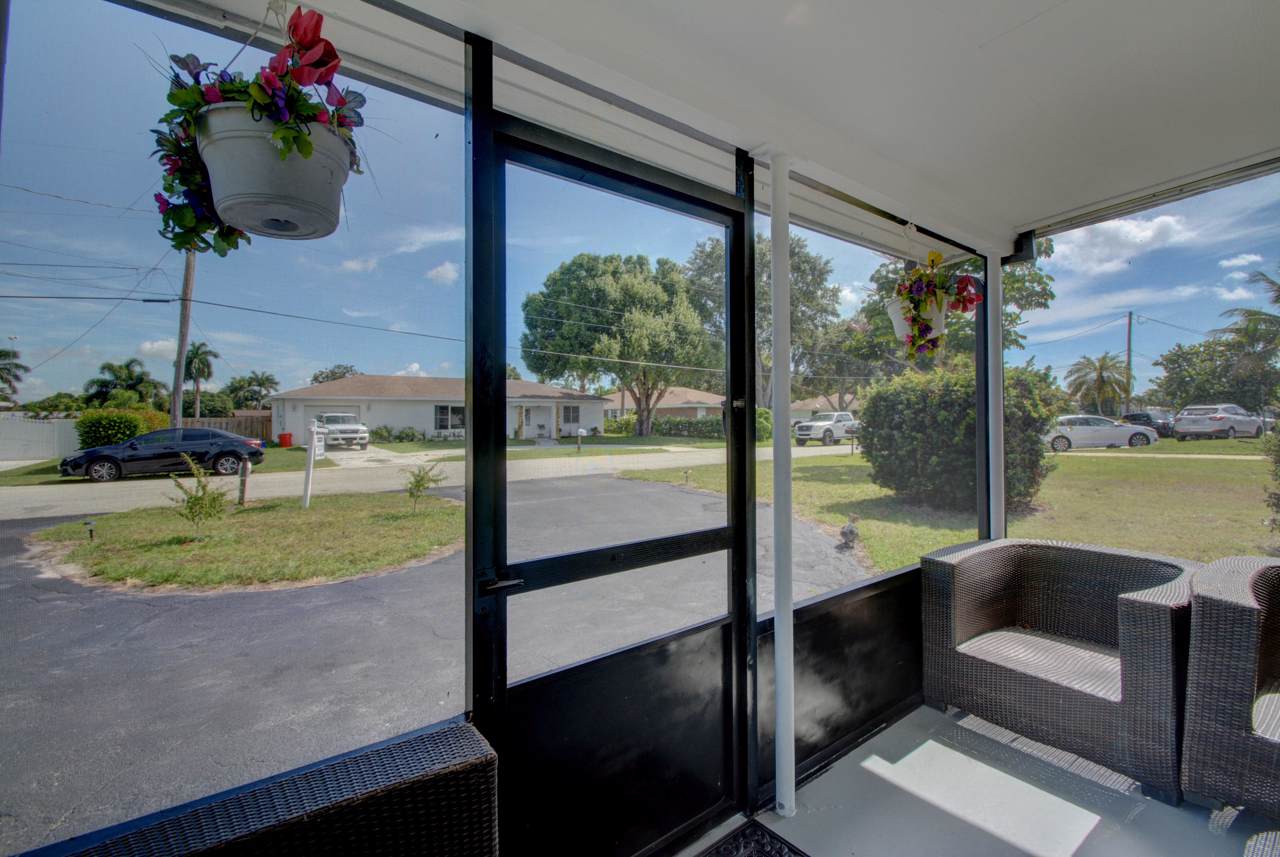 1900 Carissa Road - Photo 1