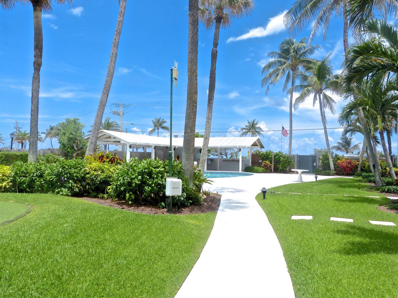 150 Ocean Boulevard - Photo 1