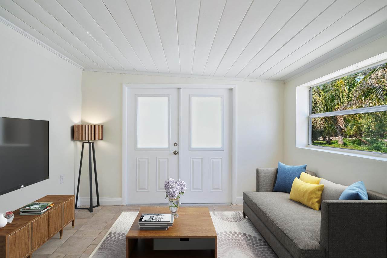 120 Pleasant Place - Photo 1