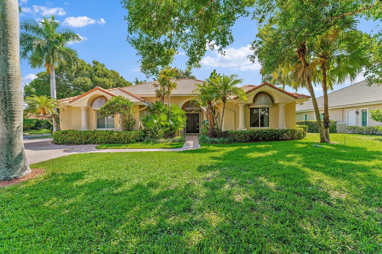 125 River Drive - Photo 1
