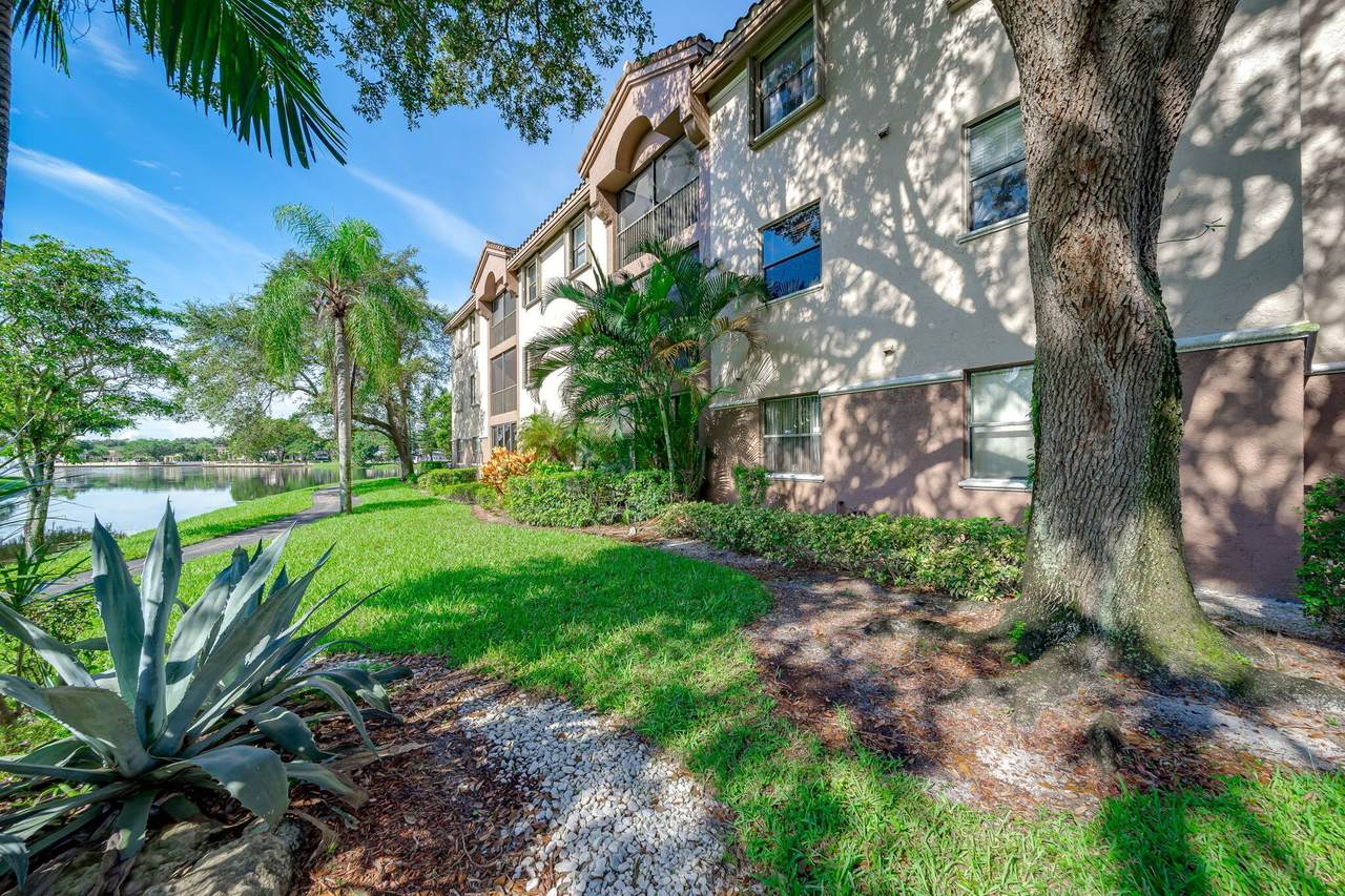4250 30th Street - Photo 1