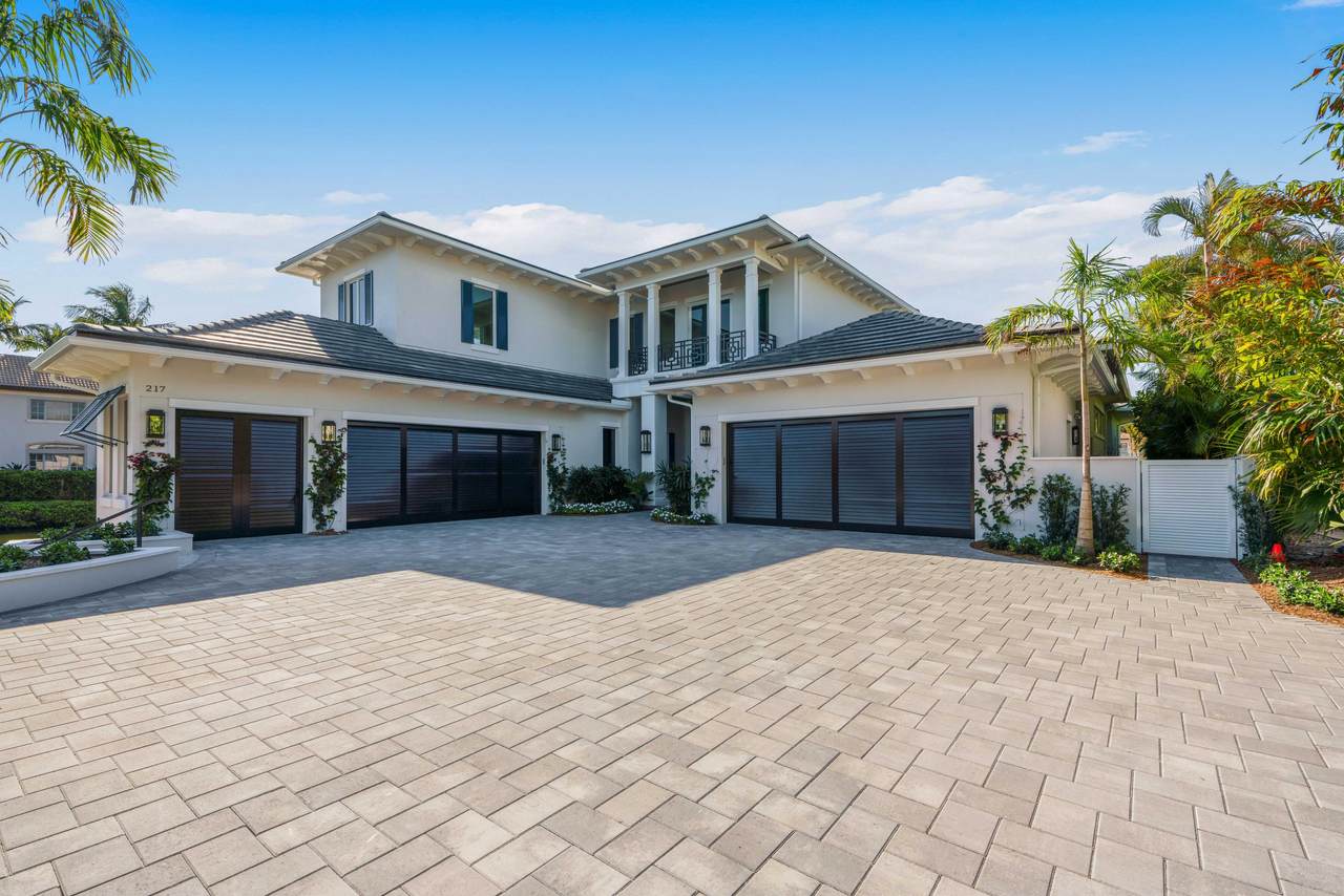 217 Island Drive - Photo 1
