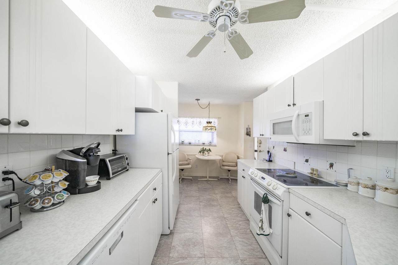 23305 Barwood Lane - Photo 1