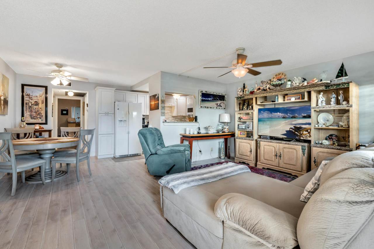 137 Southampton B - Photo 1 137 Southampton B - Photo 1