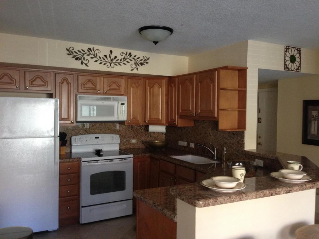 1216 Villa Lane - Photo 1