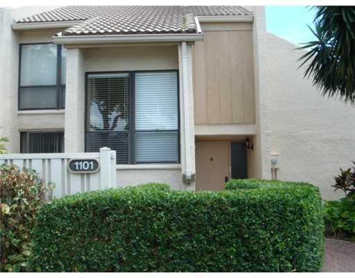 1101 Bridgewood Place - Photo 1