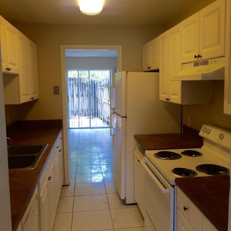 3932 Park Lane - Photo 1