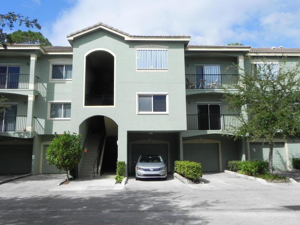350 Crestwood Circle - Photo 1