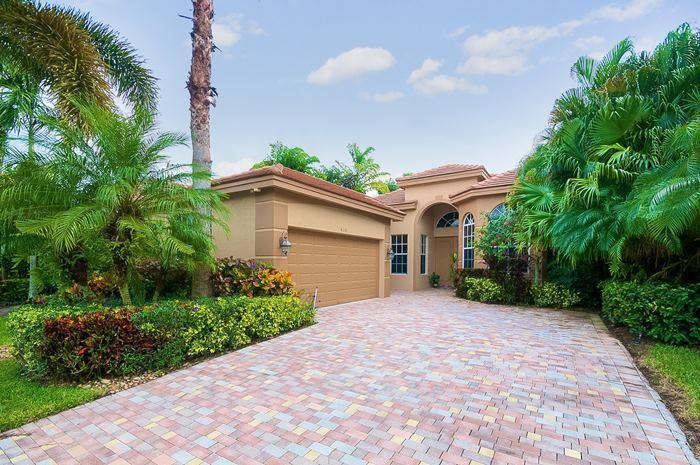 4236 Imperial Isle Drive - Photo 1