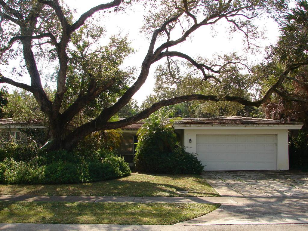 820 3rd Street - Photo 1