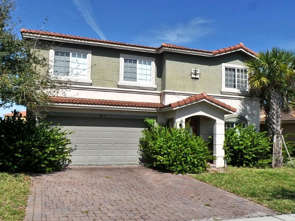 2098 Newport Isles Boulevard - Photo 1