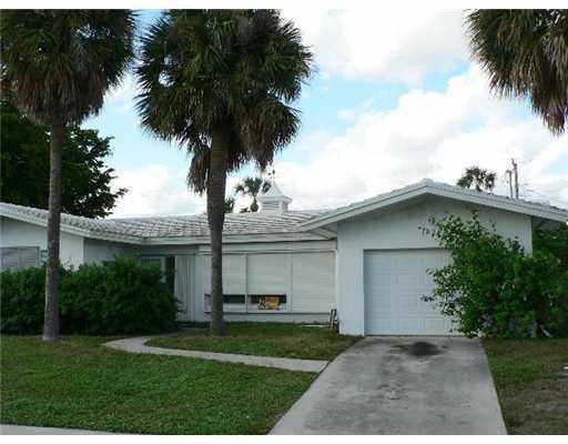 1099 12th Street - Photo 1