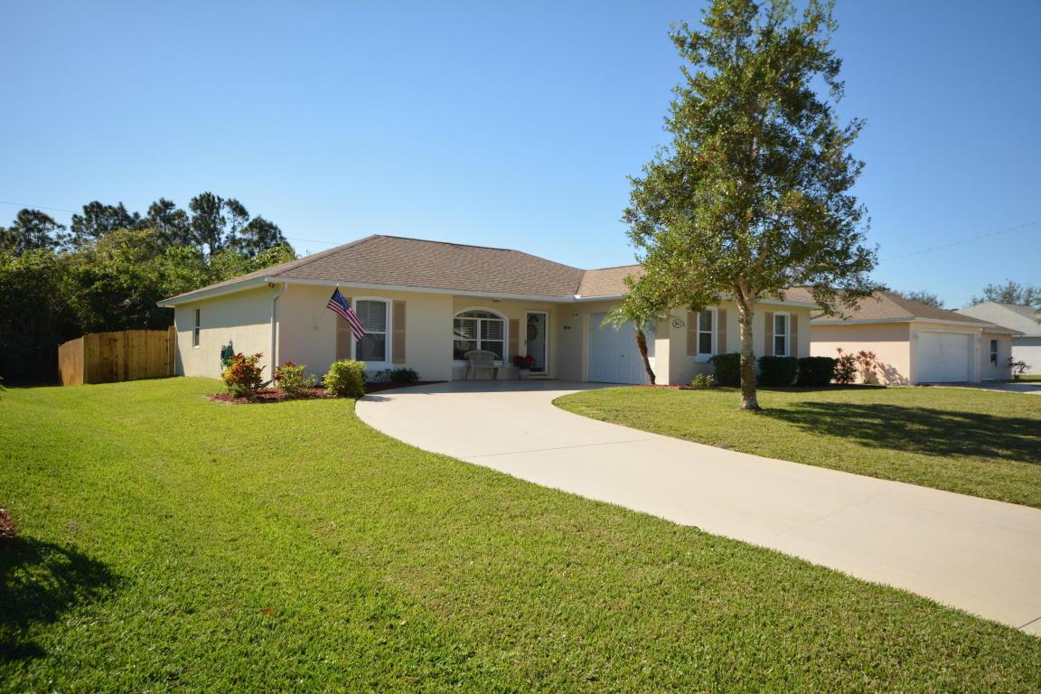 865 18th Street - Photo 1