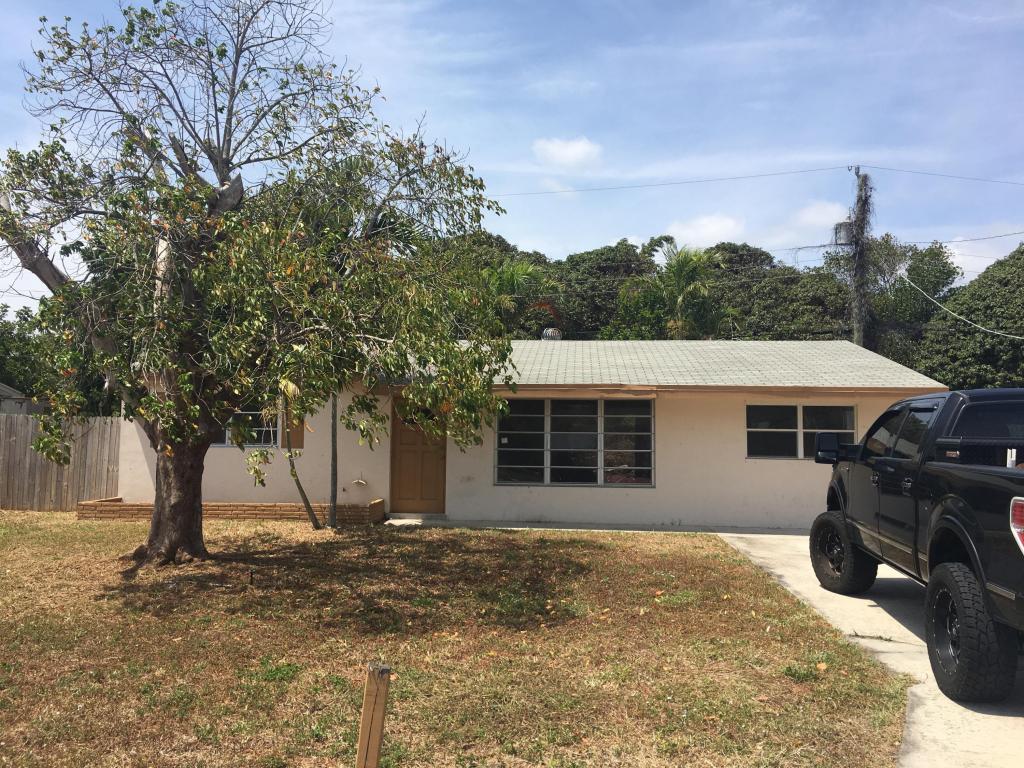 405 7th Court - Photo 1