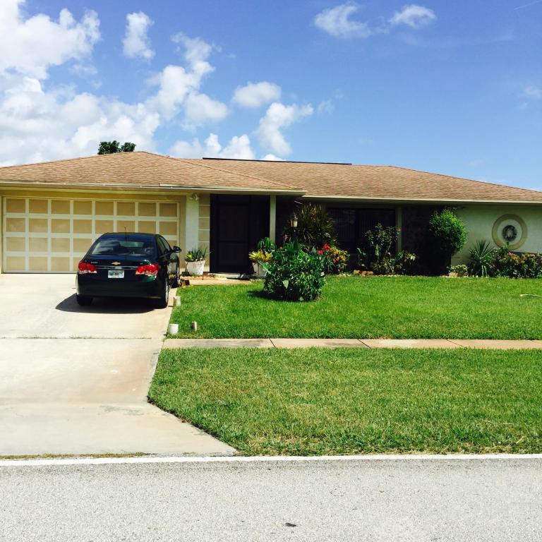 2560 Canterbury Drive - Photo 1
