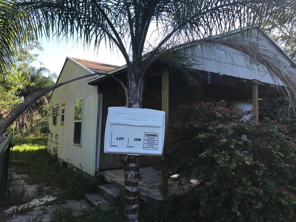 345 Tangerine Drive - Photo 1