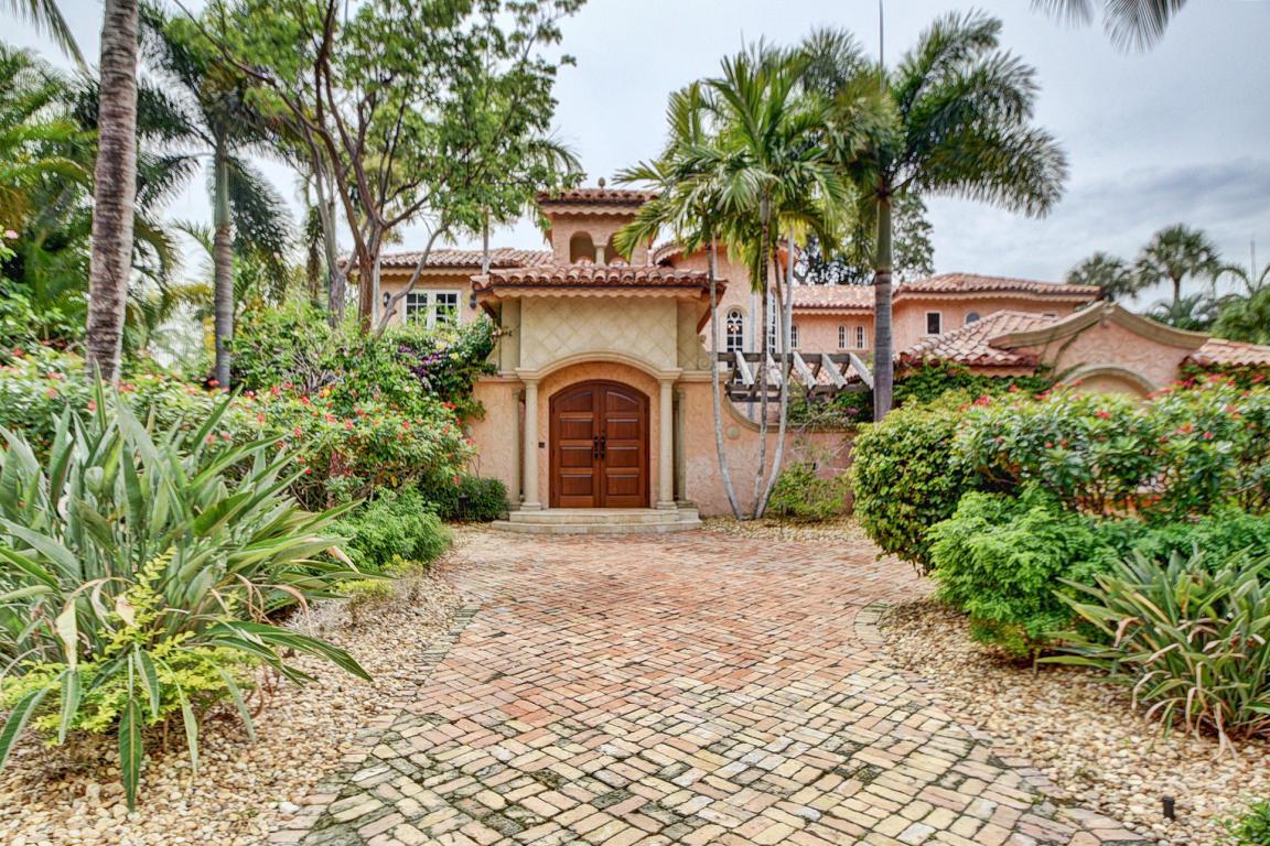 1115 Cocoanut Road - Photo 1