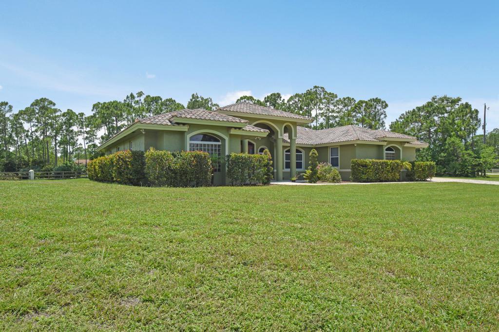 12516 Citrus Grove Boulevard - Photo 1