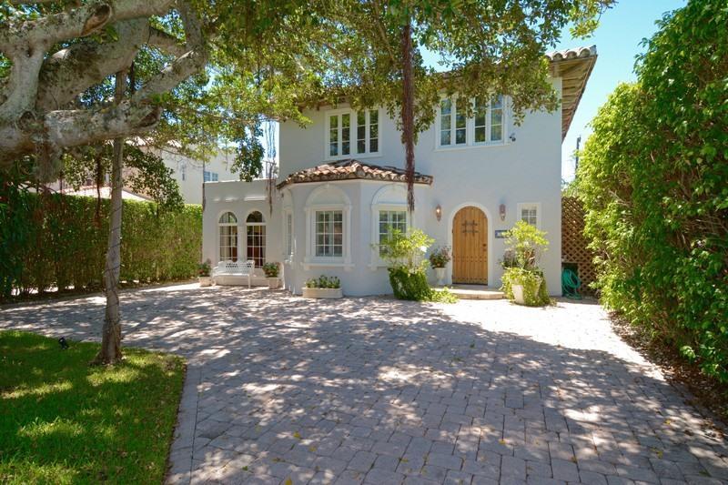 256 Lakewood Road - Photo 1