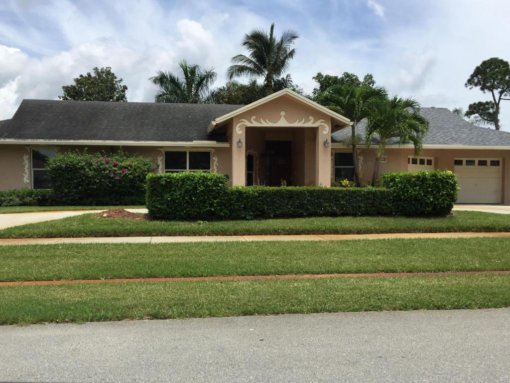 920 Briarwood Drive - Photo 1