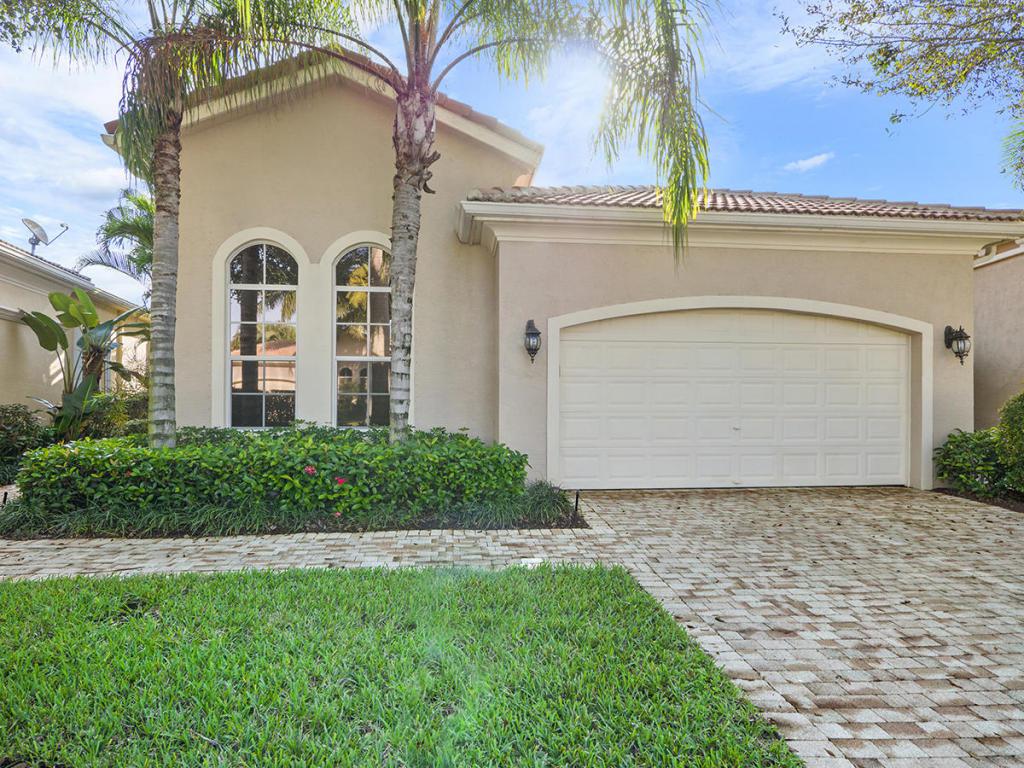 118 Andalusia Way - Photo 1