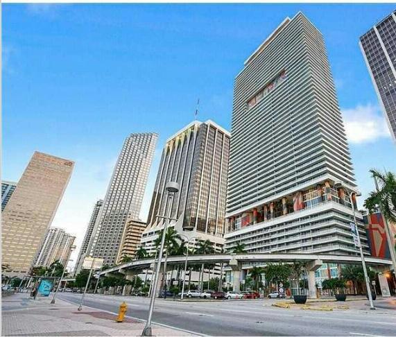50 Biscayne Boulevard - Photo 1