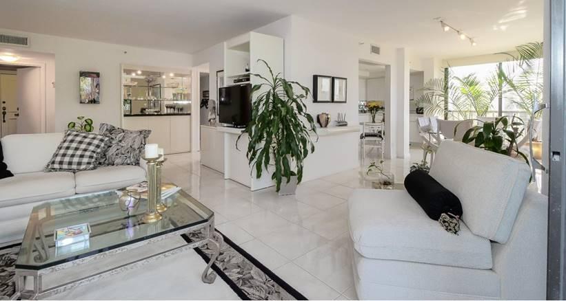7754 Lakeside Boulevard - Photo 1