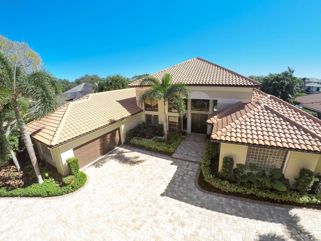 143 Commodore Drive - Photo 1