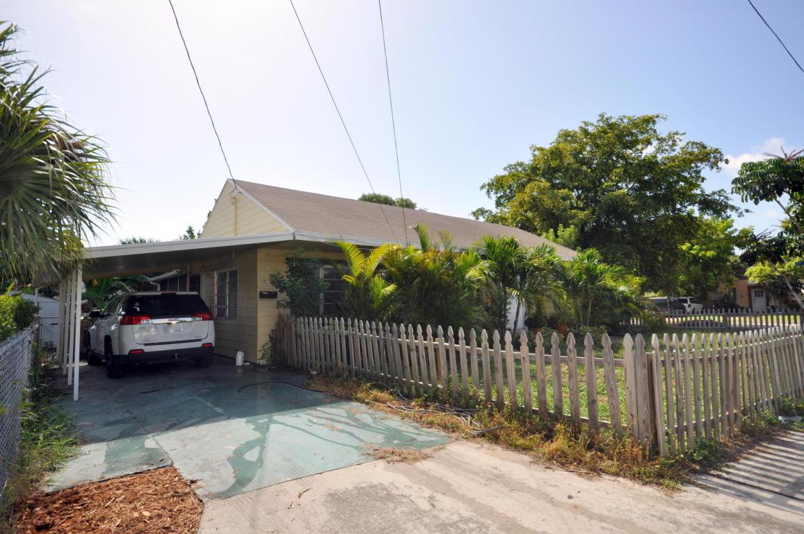5000 Spruce Avenue - Photo 1