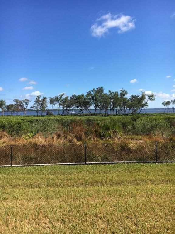 25 Harbour Isle Drive - Photo 1