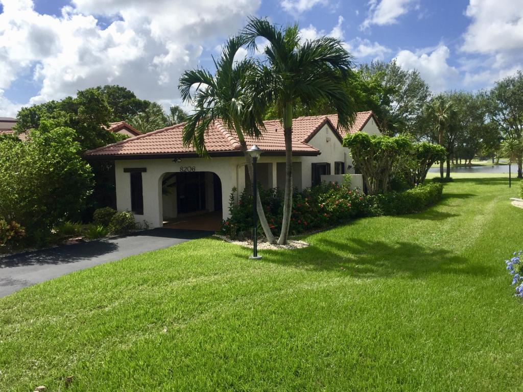8206 Casa Del Lago - Photo 1