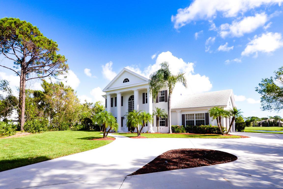 7917 Saddlebrook Drive - Photo 1