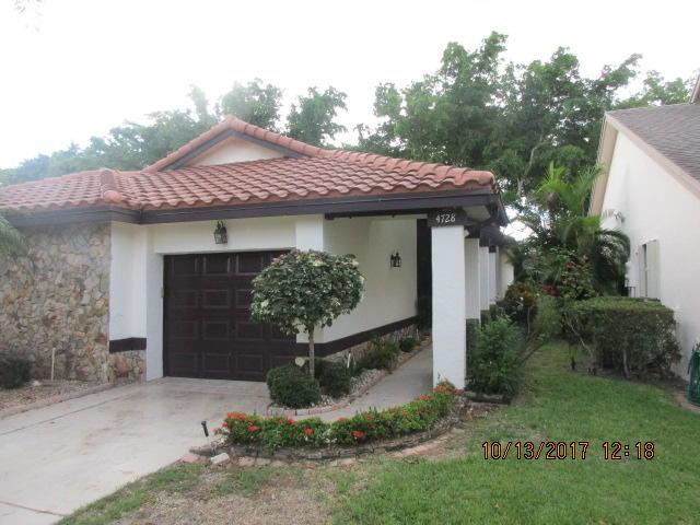 4728 Boxwood Circle - Photo 1