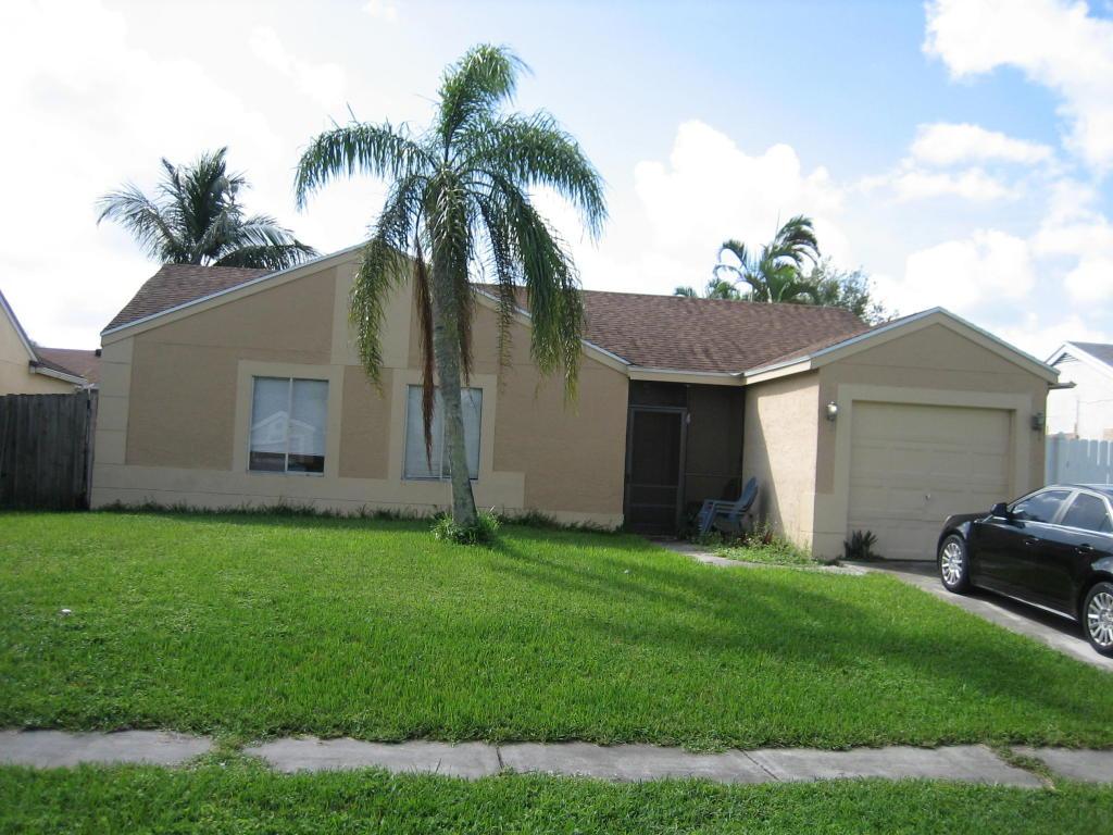 19002 Cloud Lake Circle - Photo 1