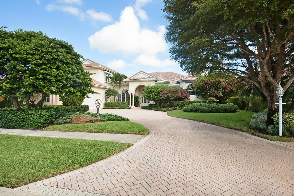 4252 Bocaire Boulevard - Photo 1