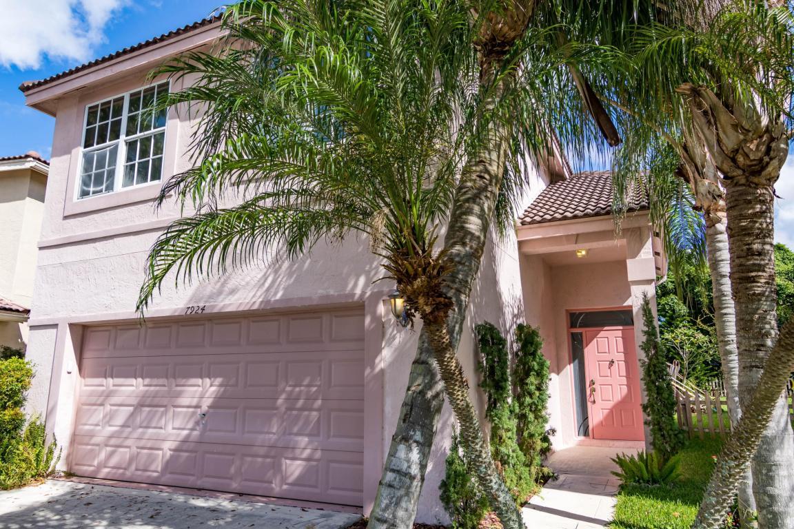 7924 Lakewood Cove Court - Photo 1