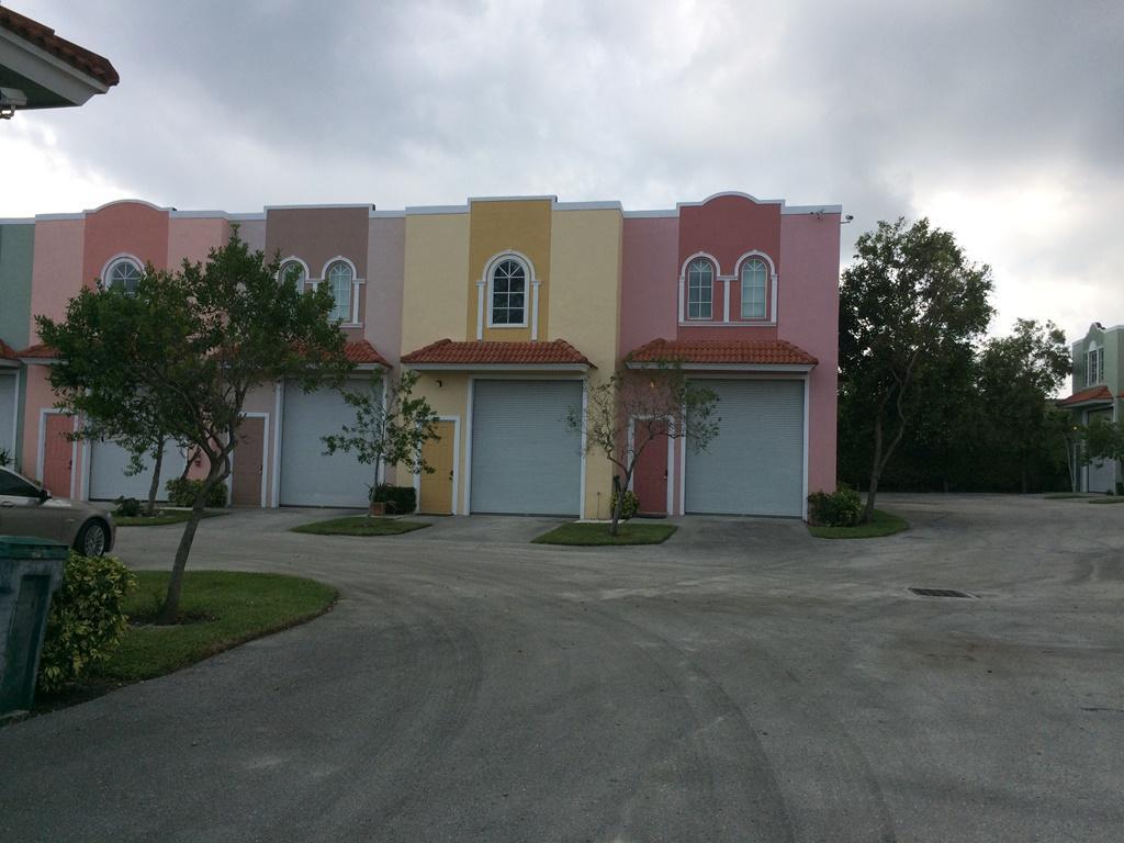 2727 Rosemary Avenue - Photo 1