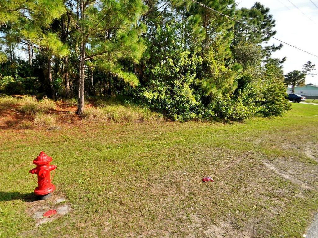 573 Floresta Drive - Photo 1